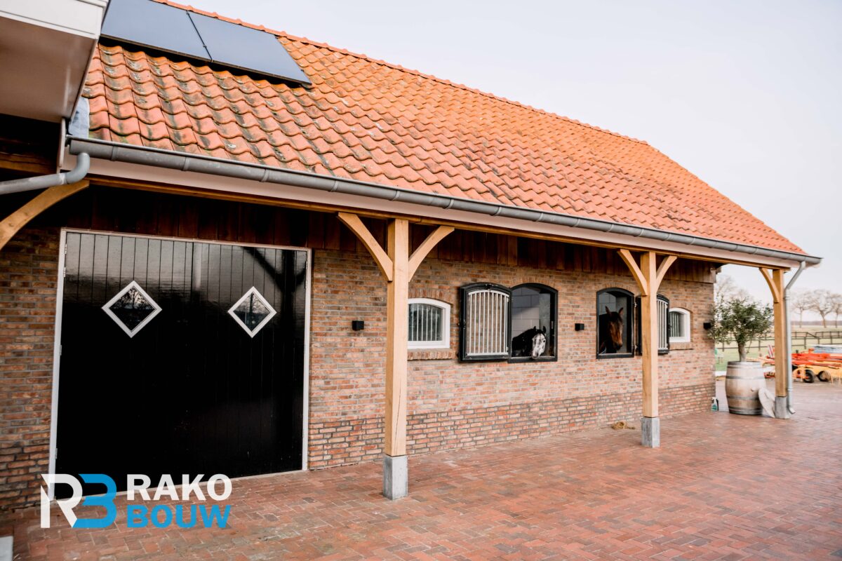 Rako bouw paardenstal & Buitenverblijf