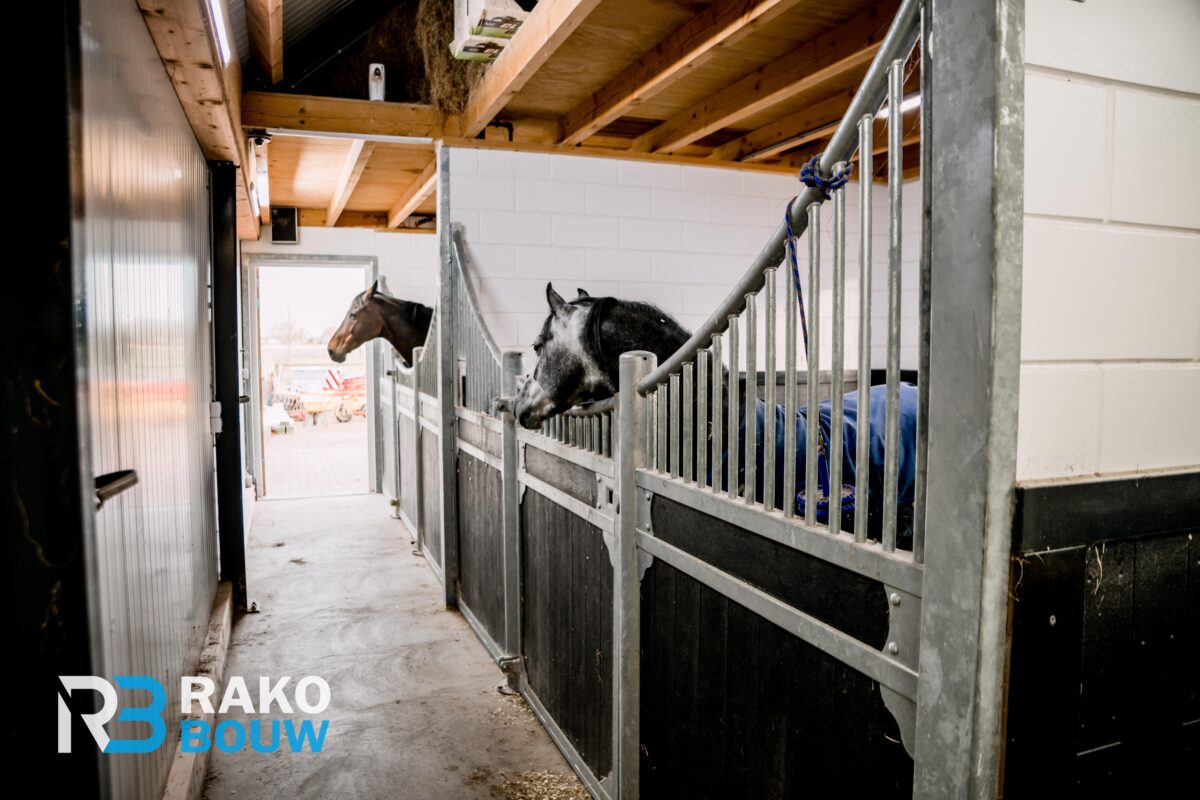 Rako bouw paardenstal & Buitenverblijf