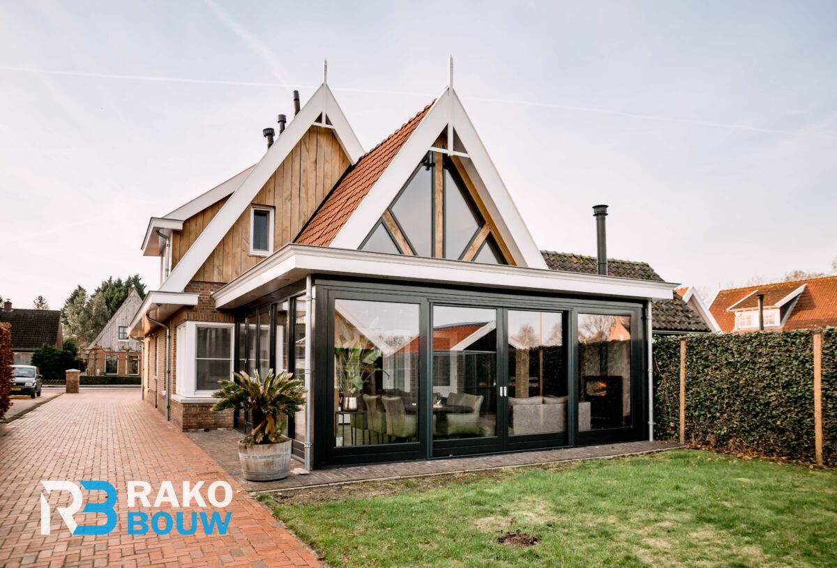 Woning verbouwing totaal met overkapping en aanbouw Rako bouw