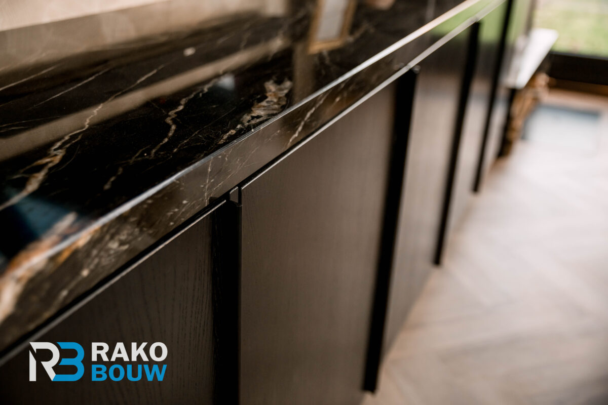 Woning verbouwing totaal met overkapping en aanbouw Rako bouw
